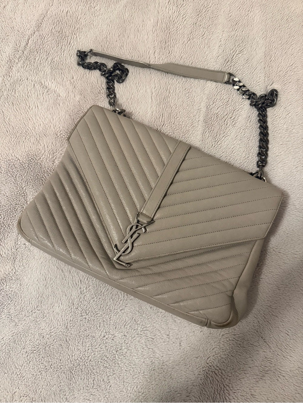 Saint Laurent Quilted Grey Leather Shoulder Bag with Chain
